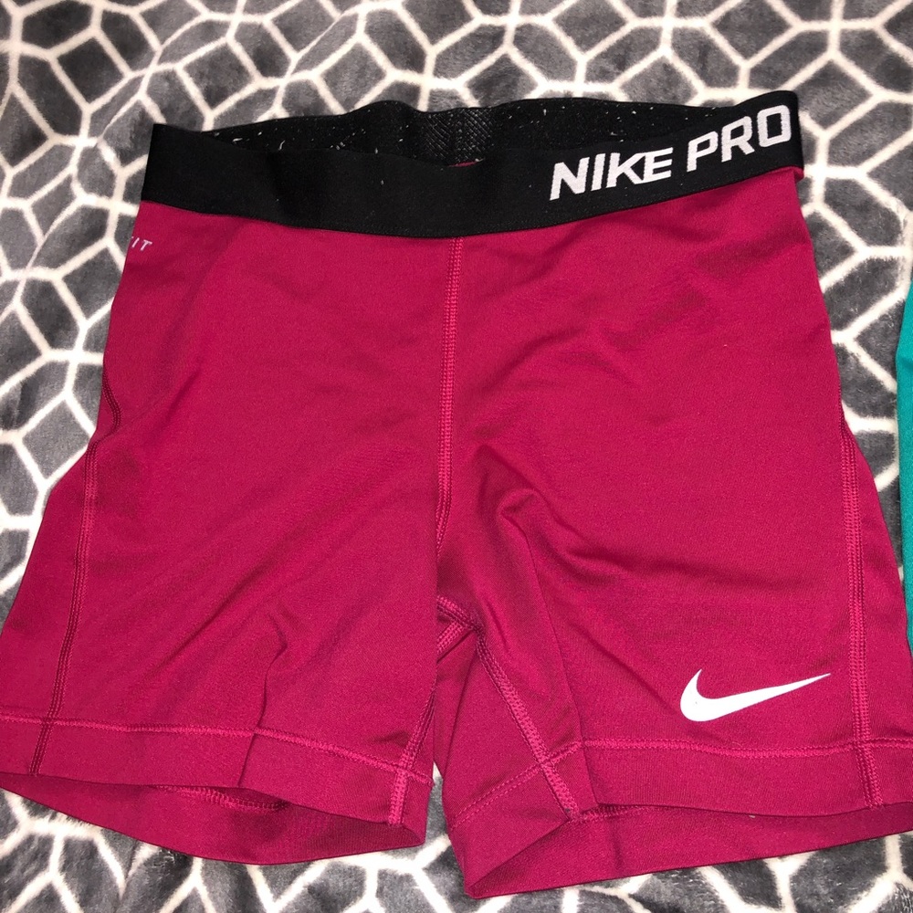 Nike Pro